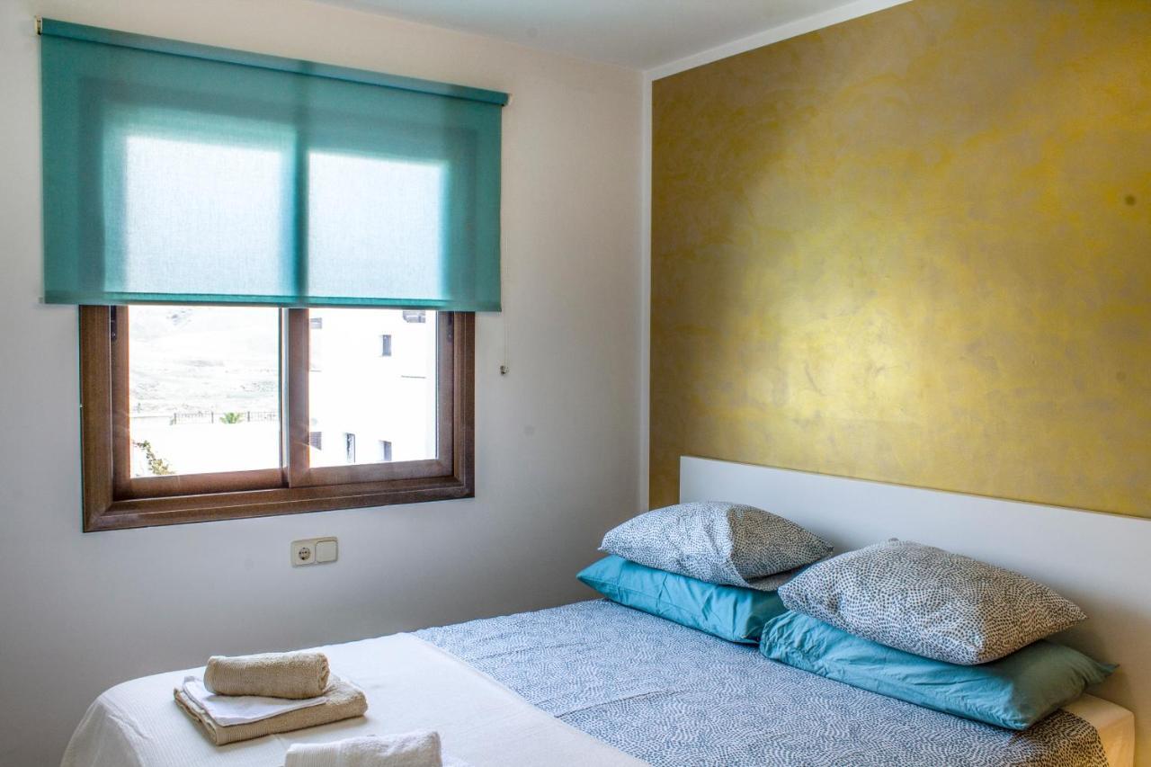 Villa Sol Y Paz, Espacioso Jardin Y Aparcamiento คอร์ราเลโฮ ภายนอก รูปภาพ